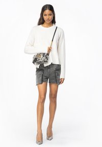 Pinko SPARTA 
 - Shorts vaqueros - limo black