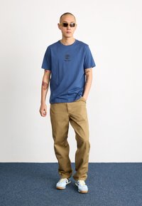Thumbnail Image 3