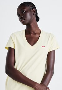 Levi's® PERFECT - Paprasti marškinėliai - anise flower