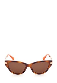 Gafas de sol de carey marrón con forma de ojo de gato, que presentan patillas acentuadas en naranja y un detalle de hardware plateado en los laterales.