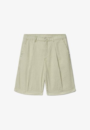 Beige und weiße, vertikal gestreifte Freizeit-Shorts mit Gürtelschlaufen, Frontknopf, Reißverschluss, Seitentaschen und umgeschlagenen Säumen.