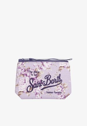 Piccola pochette lavanda con cerniera, decorata con motivo floreale, testo "The place to be Saint Barth Summer Paradise" e un cinturino da polso sulla parte superiore.