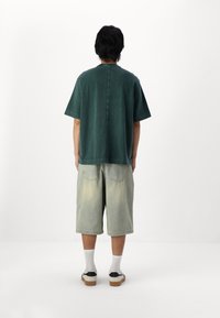 Abercrombie & Fitch PREMIUM CREW JOCKTAG - Pamata T-krekls - green