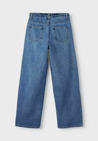 Jeans a gamba larga in denim blu, con una vita alta elasticizzata, due tasche posteriori e un design a gamba dritta. Tessuto testurizzato in tutta la superficie.