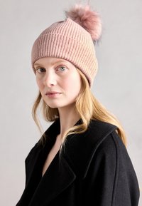 Muts - light pink