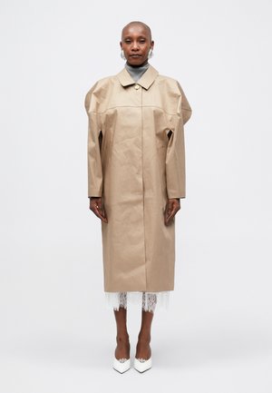 COUTURE SQUARE LONG  RAINCOAT - Trenchcoat - fawn
