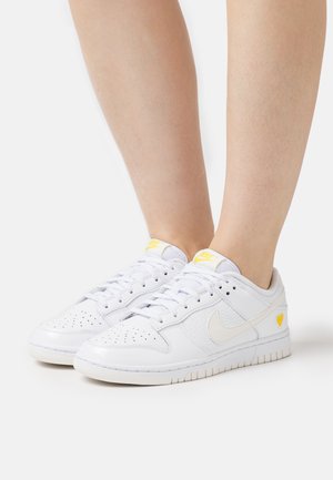 DUNK - Trainers - white/sail/opti yellow