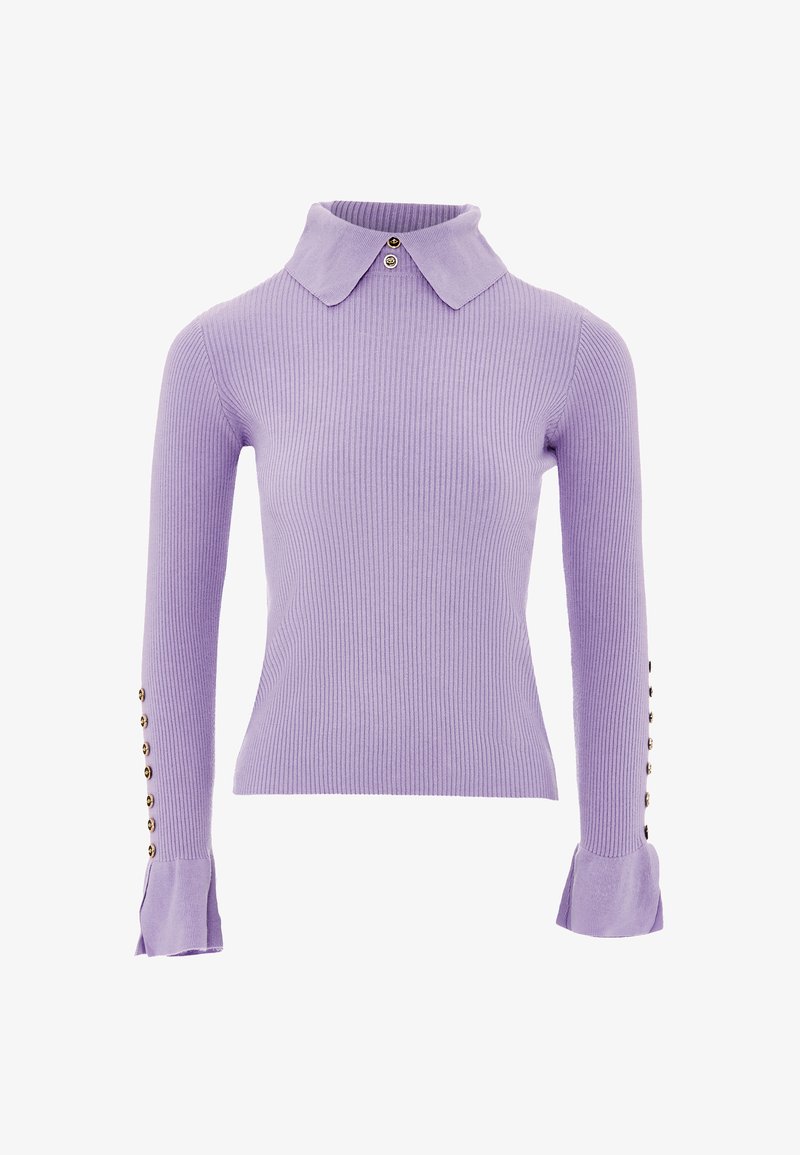 Lila gerippter Pullover mit langen Ärmeln, Kragen und Knopfdetails an den Bündchen. Weicher Stoff und taillierte Passform.