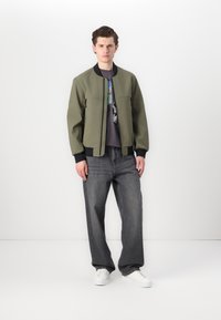 TOM TAILOR DENIM Bombejakke - jungle soil green
