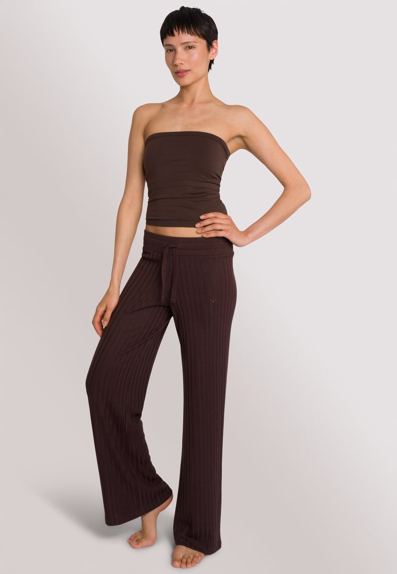 OCEANSAPART Trainingsbroek bruin