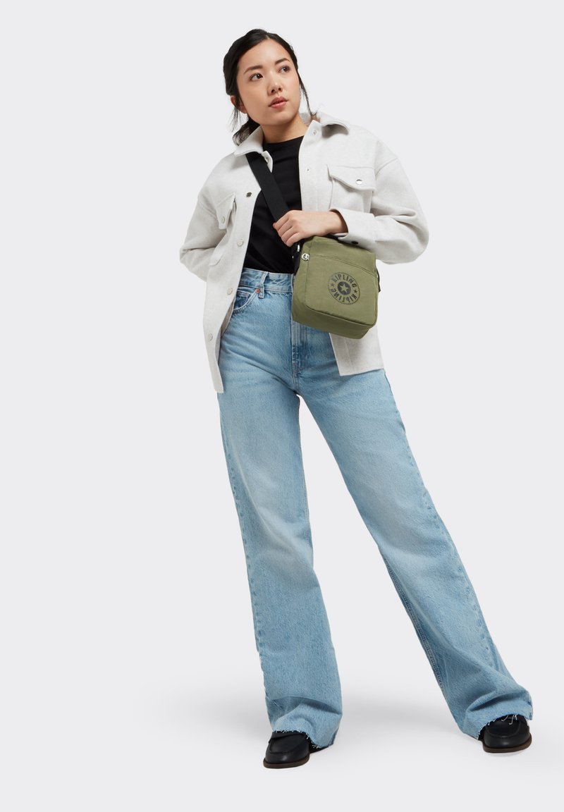 Kipling CHAZ CNT - Borsa a tracolla - strong moss combo