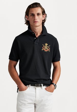 - Koszulka polo