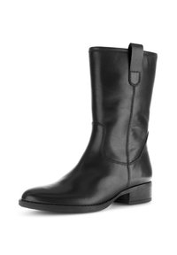 Bota alta de cuero negro con un acabado suave, puntera redondeada y tacón bajo tipo bloque. Presenta una costura lateral y una cinta de tirón.