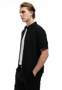 Koton SHORT SLEEVE - Hemd - black