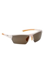 Occhiali da sole sportivi con una montatura bianca semi-trasparente, dettagli arancioni e lenti sfumate di marrone scuro, caratterizzati da un design angolare e una struttura robusta.