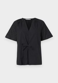 Επιλέχθηκε, black