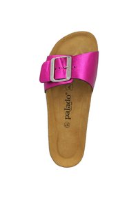 Rosa satinörrsandaler med en bred rem och en silverfärgad rektangulär spänne, vadderad korksula och en strukturerad läderliknande sula.