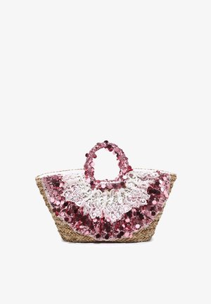 Sac cabas en paille tissée orné de grands sequins roses et de détails en dentelle blanche, avec des anses rondes recouvertes de sequins roses.