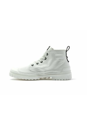 HI TECH - Lace-up ankle boots - white