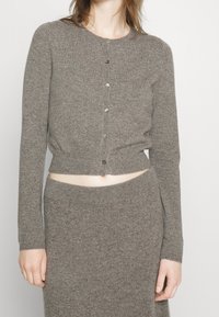 FTC Cashmere Strickjacke - taupe