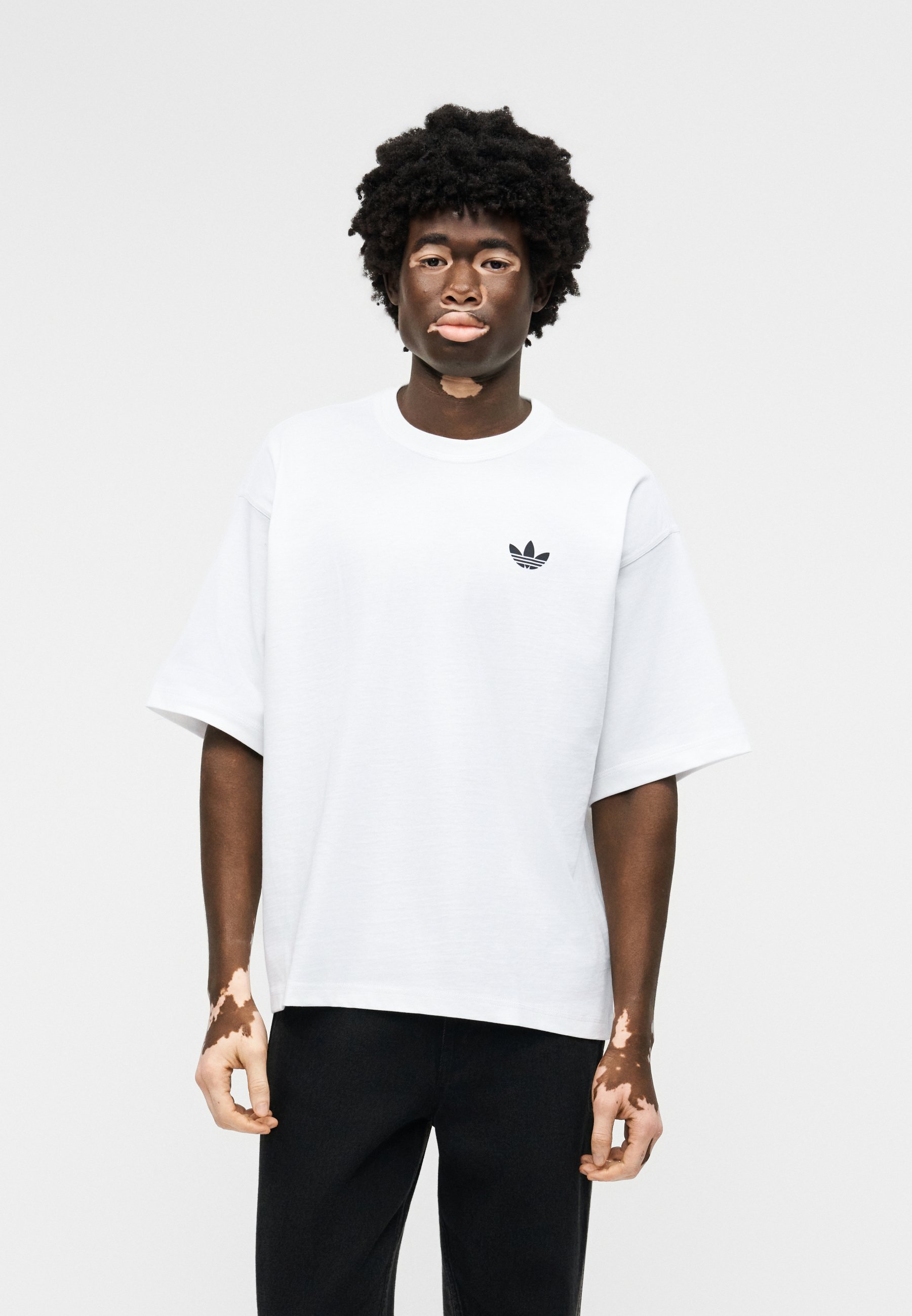 adidas Originals PARROT TEE UNISEX - Print T-shirt - white
