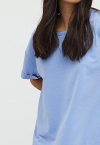 mbyM AMANA-M - T-shirt basic - hortensia