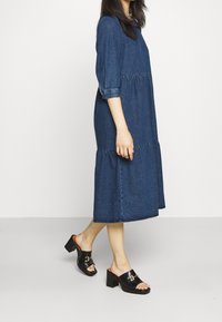 Noisy May Maxiklänning - blue denim