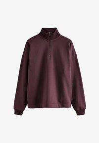 Kijelölve, burgundy red