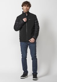 Koroshi Téli dzseki - black