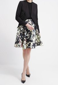 KIOMI Blazer - black