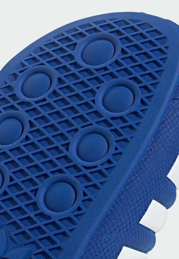 ADILETTE 24 - Mules3