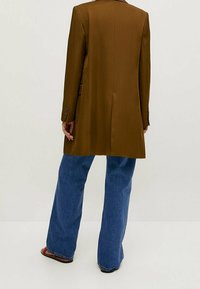 Massimo Dutti Krótki płaszcz