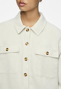 Pieces PCEFFI - Button-down blouse - egret