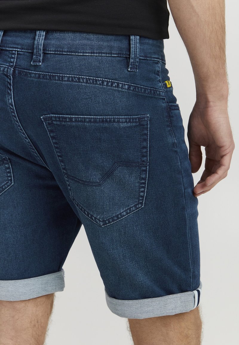 Herren Skinny Fit | INDICODE JEANS IDGODOLF Jeans Shorts dark blue/dark-blue denim - WR28079 Herren Skinny Fit | INDICODE JEANS IDGODOLF Jeans Shorts dark blue/dark-blue denim - WR28079