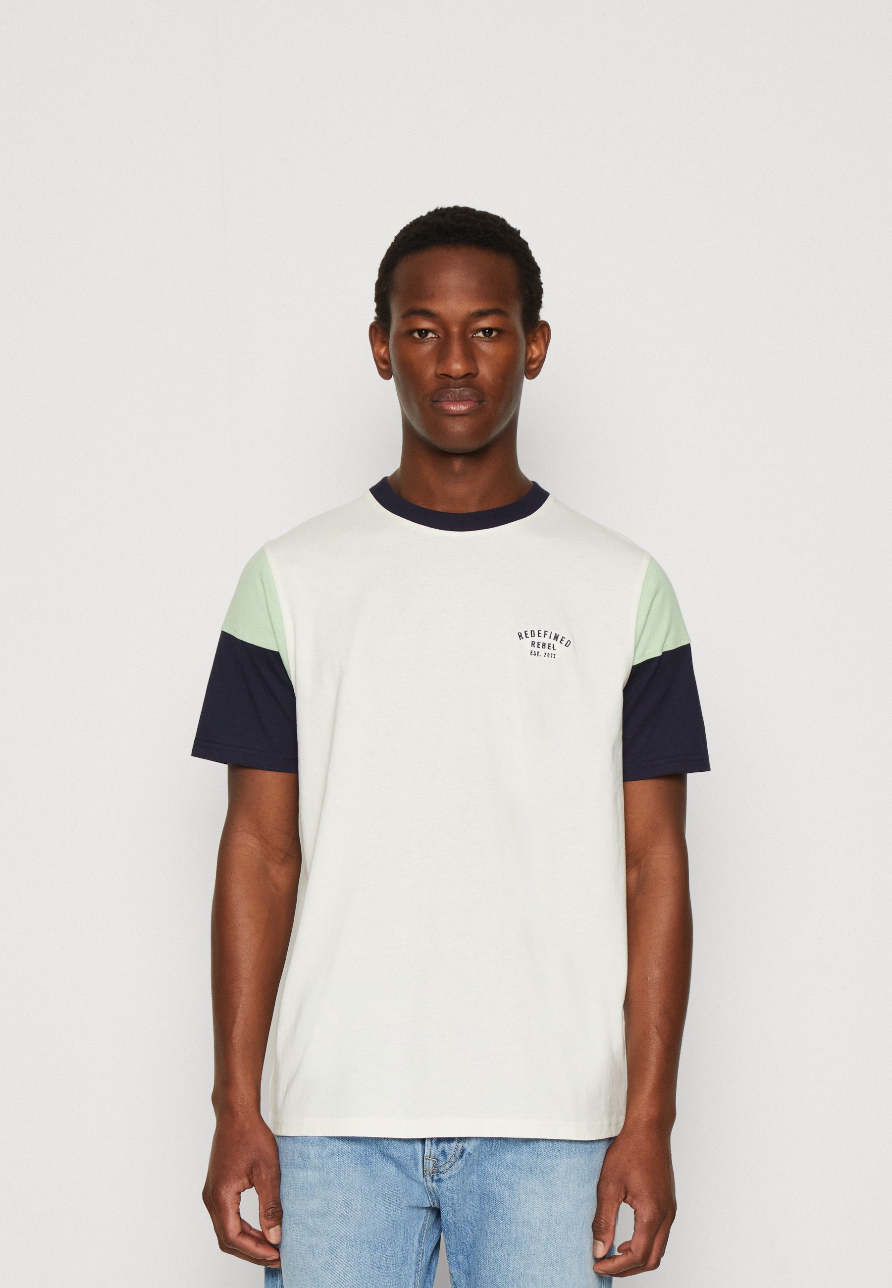 Redefined Rebel GARRY TEE Camiseta Estampada Pristine crema Redefined Rebel GARRY TEE Camiseta Estampada Pristine crema
