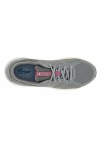 Sive patike za sport s mrežastim i sintetičkim gornjim dijelom, zatvaranjem na vezivanje i oznakom "Air Memory Foam" na ulošku. Bijela potplat.