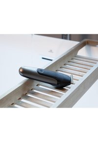 Thumbnail Image 9