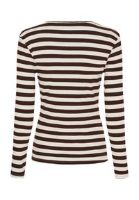 Langærmet top med brune og cremefarvede vandrette striber, ribbet tekstur, rund halsudskæring og tætsiddende design.