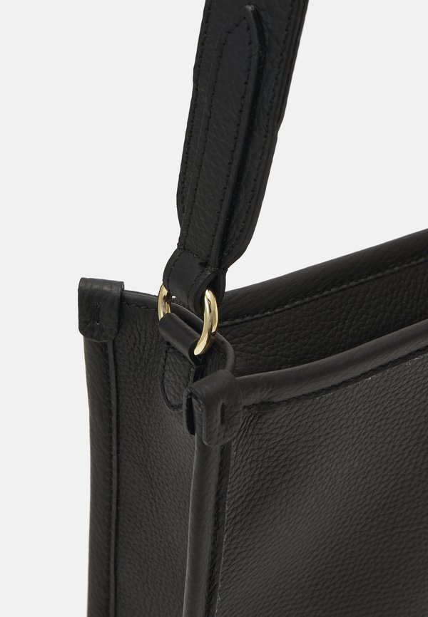 JOUR  - Cross body bag3