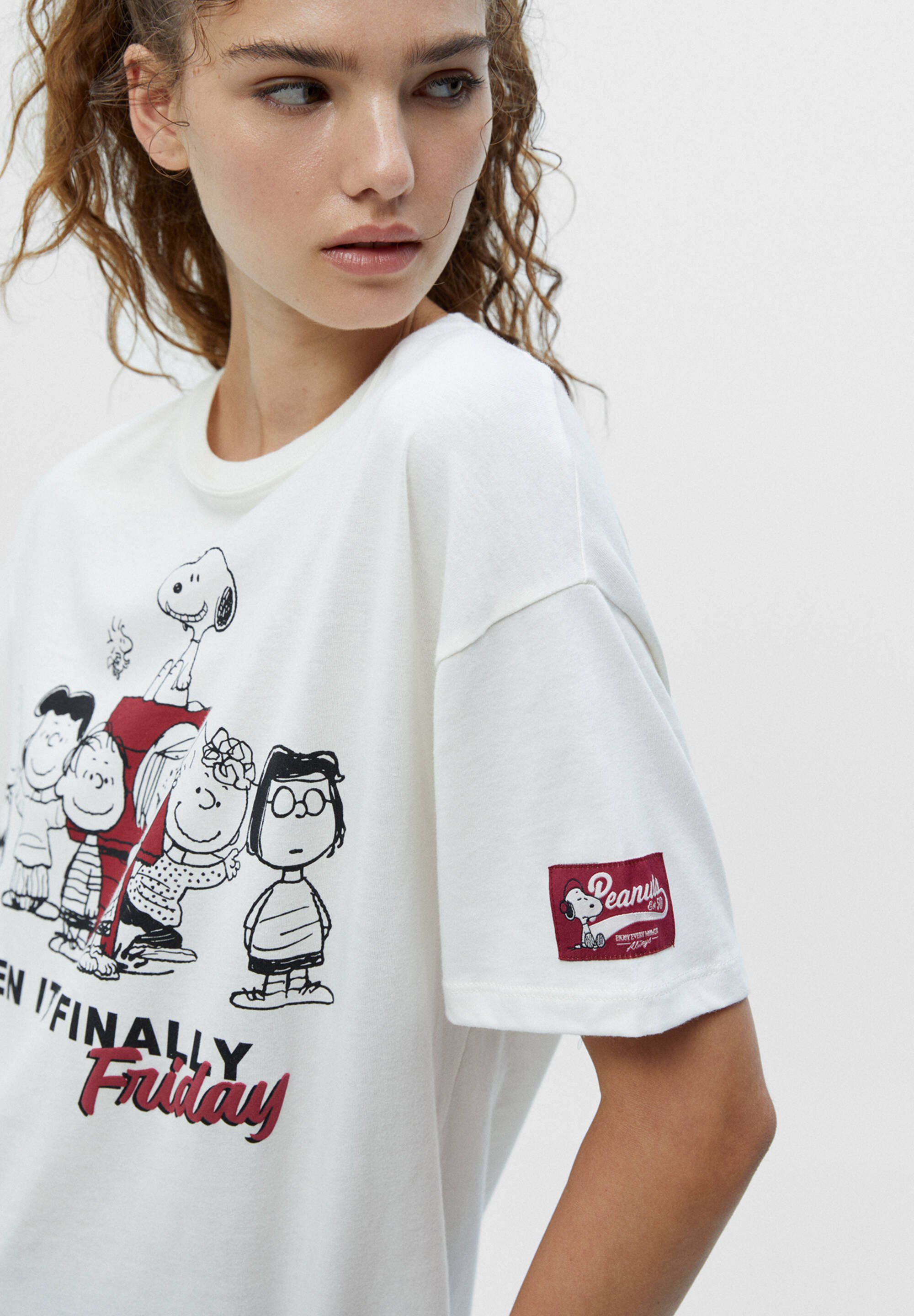 pull and bear snoopy t shirt