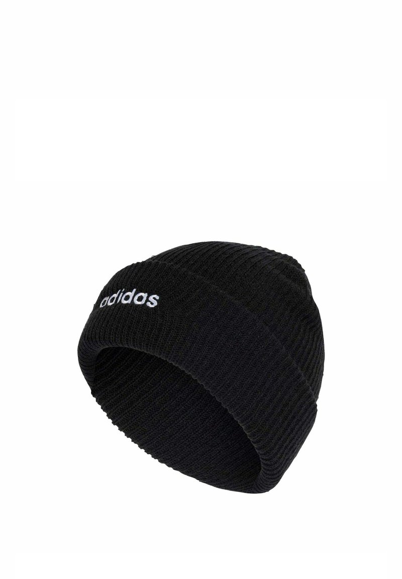 Gorro de lana negro de punto con textura acanalada y puño doblado. Presenta el logo blanco de "adidas" en la parte frontal.