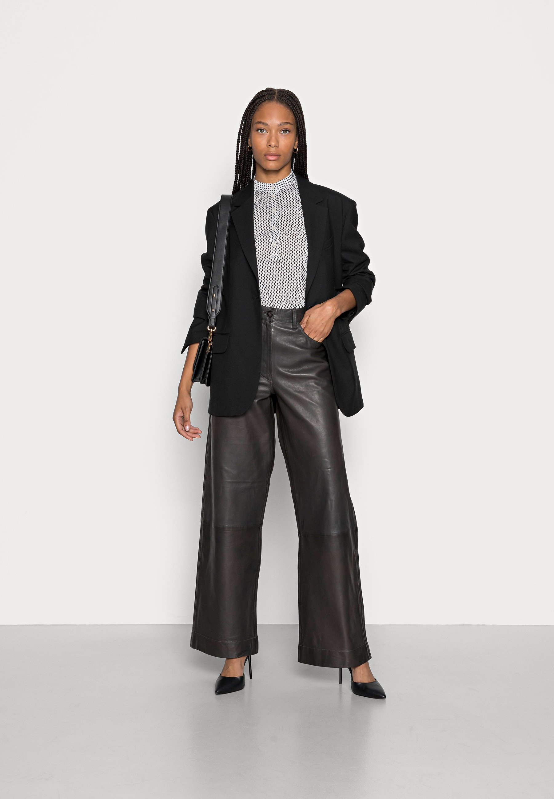 Marc O'Polo PANTS WIDE LEG - Pantaloni di pelle - deep walnut/marrone -  Zalando.it