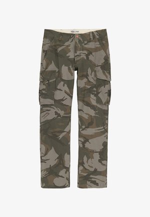 Maskáčové cargo kalhoty v zelené, hnědé a šedé barvě. Mají dvě boční kapsy a volný střih s rovnými nohavicemi. Materiál bavlna.