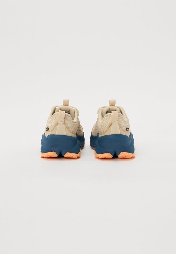 OLYMPUS 6 GTX - Hiking shoes - sand2