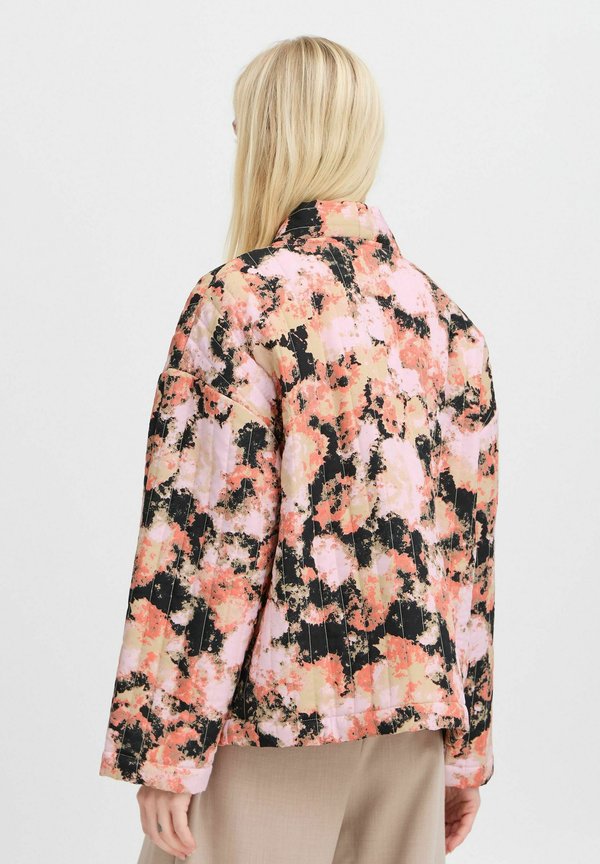 BYDAIMA - Light jacket - humus blur3