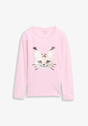 Lichtroze shirt met lange mouwen met een pailletten kattengezicht in beige, wit, zwart en zilver op de voorkant.