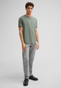 Strellson PHILO - T-shirt basic - oliv