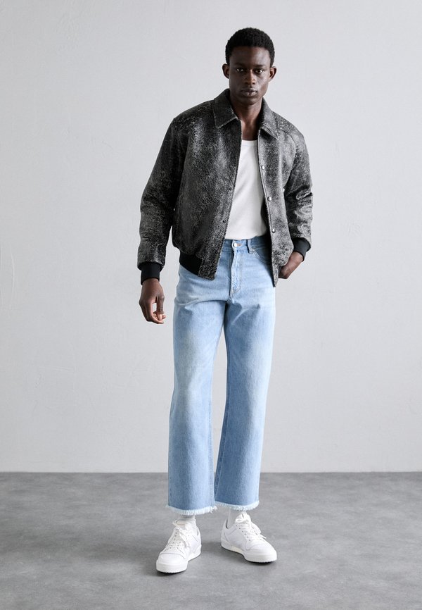 CRACKED JACKET - Leather jacket3