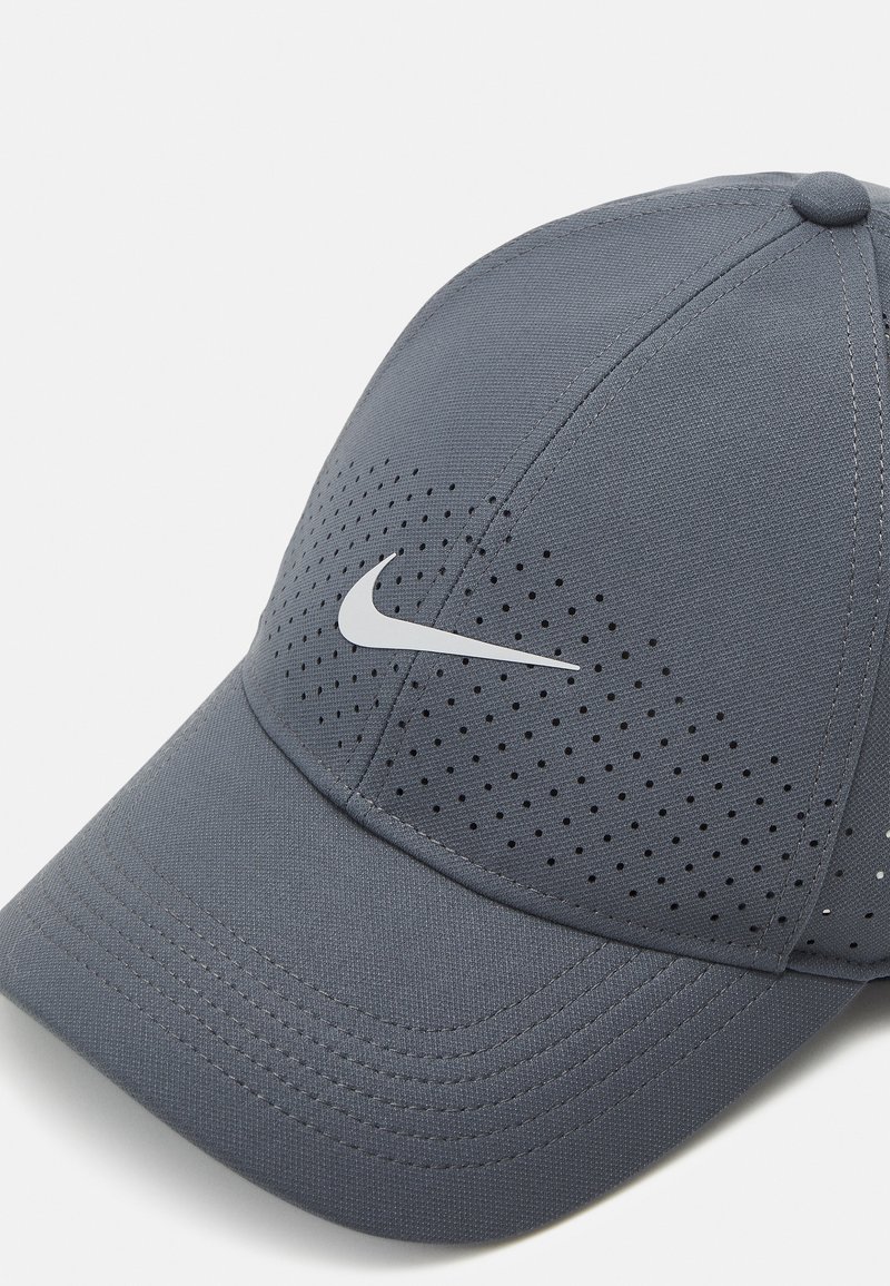 gorra nike tailwind