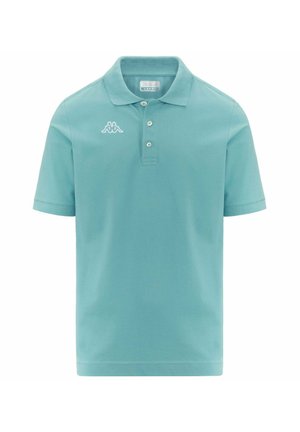 Polo turchese di Kappa, con colletto a tre bottoni, maniche corte e un piccolo logo bianco sul lato sinistro del petto. Tessuto morbido e liscio.